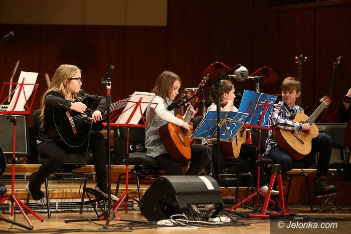 piekny-koncert-karnawaowy-uczniow-yamahy-foto-56230