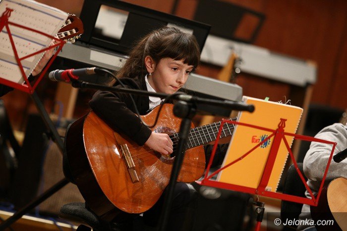 piekny-koncert-karnawaowy-uczniow-yamahy-foto-56230