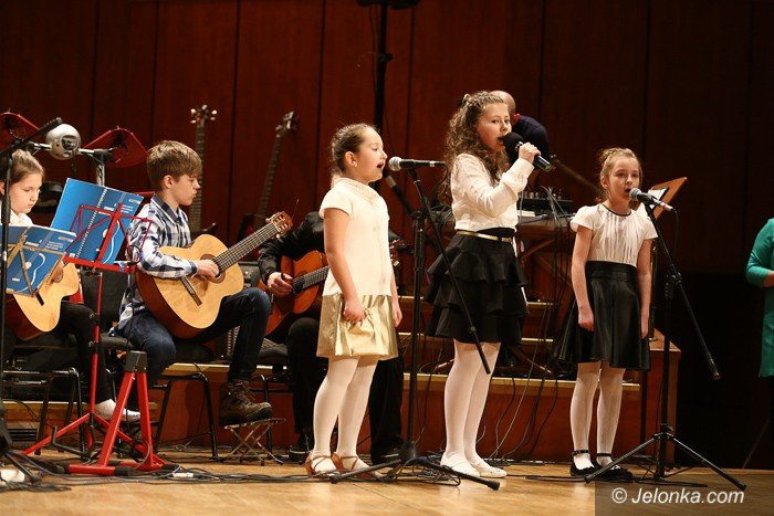 piekny-koncert-karnawaowy-uczniow-yamahy-foto-56230
