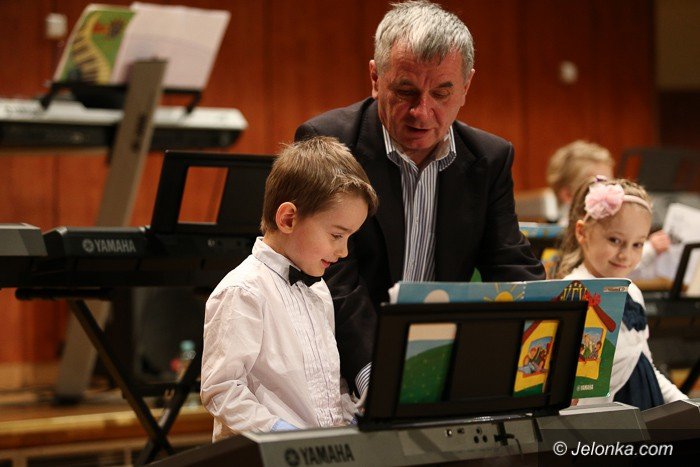 piekny-koncert-karnawaowy-uczniow-yamahy-foto-56230
