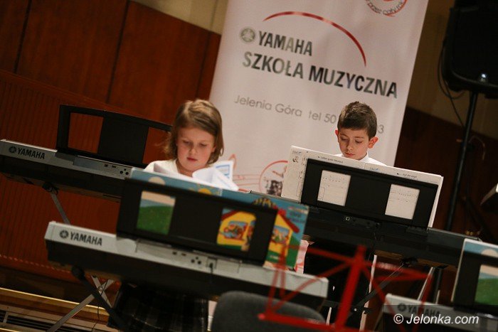 piekny-koncert-karnawaowy-uczniow-yamahy-foto-56230