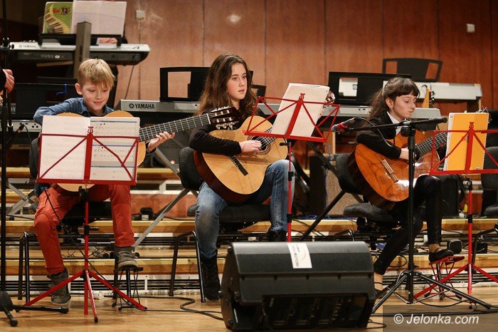 piekny-koncert-karnawaowy-uczniow-yamahy-foto-56230