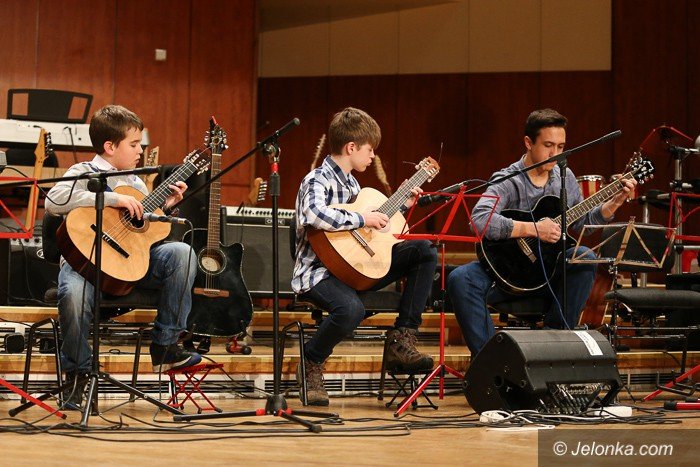 piekny-koncert-karnawaowy-uczniow-yamahy-foto-56230