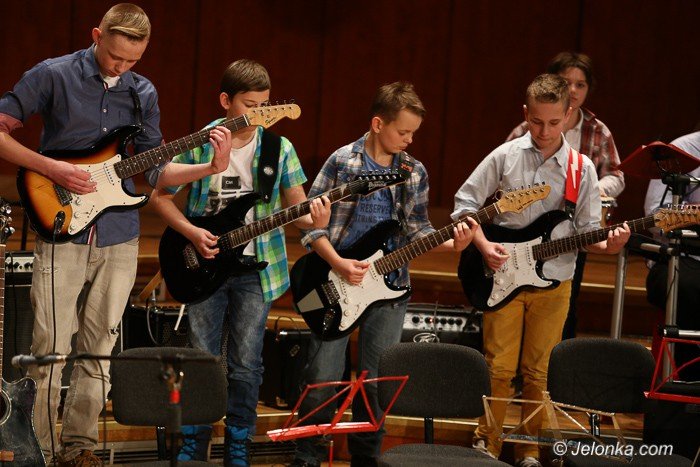 piekny-koncert-karnawaowy-uczniow-yamahy-foto-56230