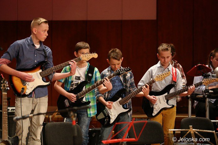 piekny-koncert-karnawaowy-uczniow-yamahy-foto-56230