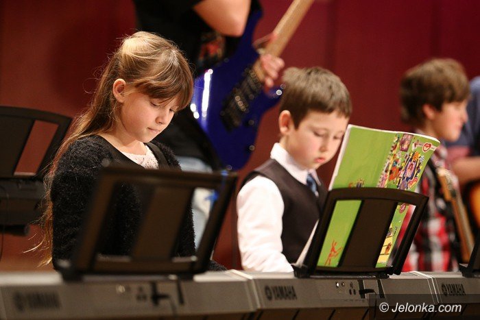 piekny-koncert-karnawaowy-uczniow-yamahy-foto-56230