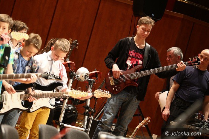 piekny-koncert-karnawaowy-uczniow-yamahy-foto-56230
