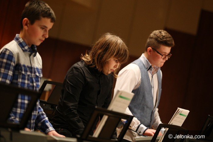 piekny-koncert-karnawaowy-uczniow-yamahy-foto-56230