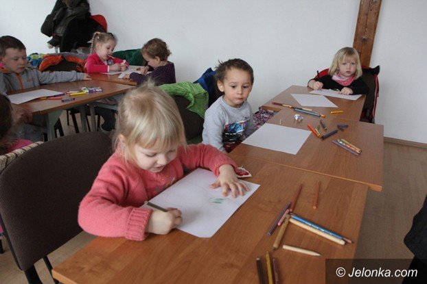 norwidowska-modziez-zagraa-spektakl-dla-przedszkolakow-foto-56258