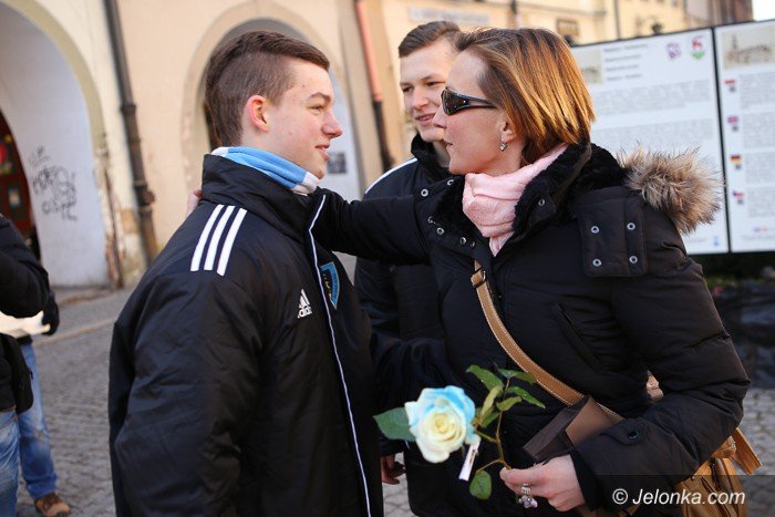 biaoniebieskie-kwiatki-z-okazji-walentynek-foto-56302