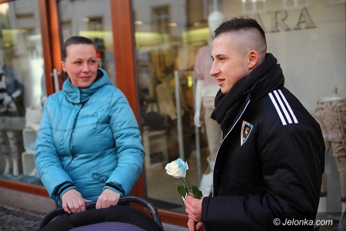biaoniebieskie-kwiatki-z-okazji-walentynek-foto-56302