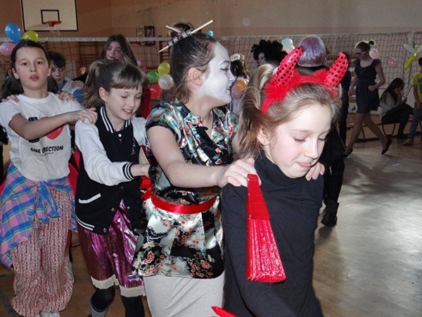 karnawaowe-szalenstwo-w-sobieszowie-foto-56344
