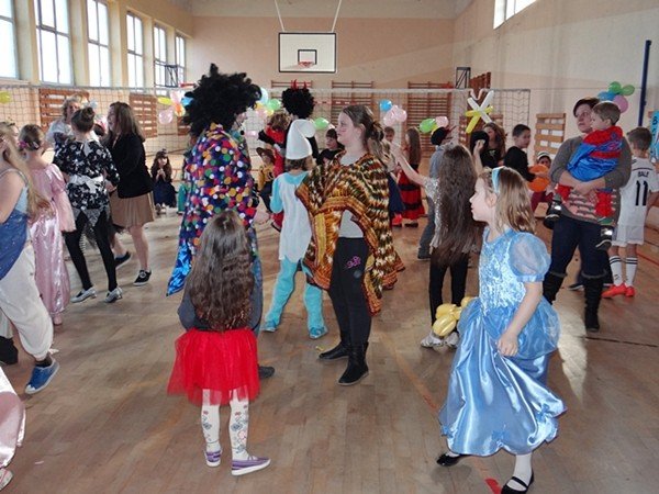 karnawaowe-szalenstwo-w-sobieszowie-foto-56344
