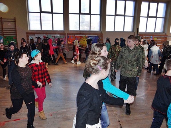 karnawaowe-szalenstwo-w-sobieszowie-foto-56344