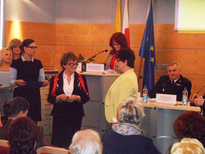 honorowe-odznaki-dla-naszych-seniorow-foto-56406