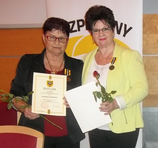 honorowe-odznaki-dla-naszych-seniorow-foto-56406