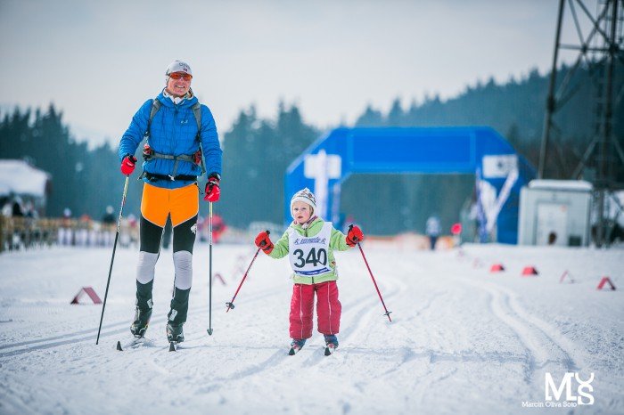 blisko-po-tysiaca-ludzi-zainaugurowao-festiwal-narciarstwa-biegowego-foto-56429