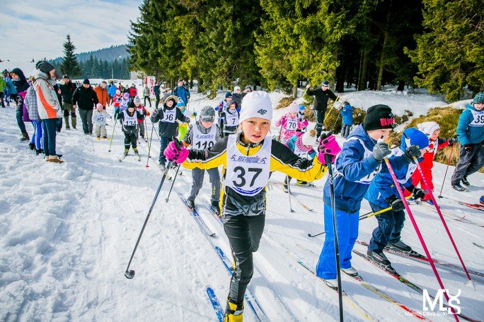 blisko-po-tysiaca-ludzi-zainaugurowao-festiwal-narciarstwa-biegowego-foto-56429