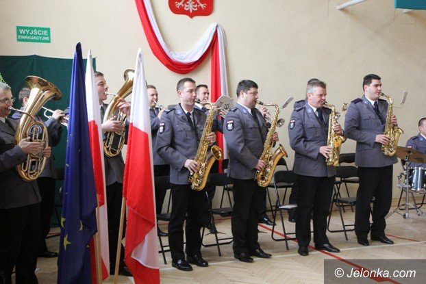 mundurowi-uczniowie-zaprzysiezeni-foto-video-56503