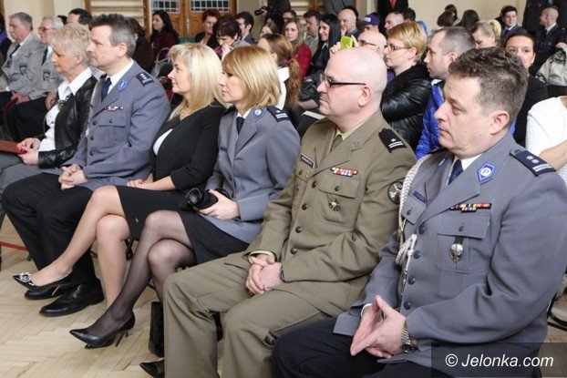 mundurowi-uczniowie-zaprzysiezeni-foto-video-56503