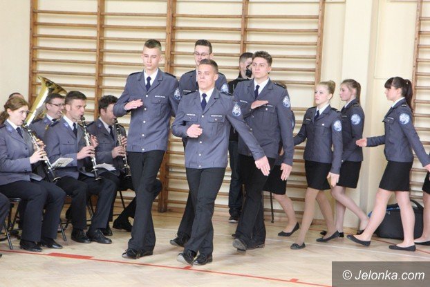 mundurowi-uczniowie-zaprzysiezeni-foto-video-56503