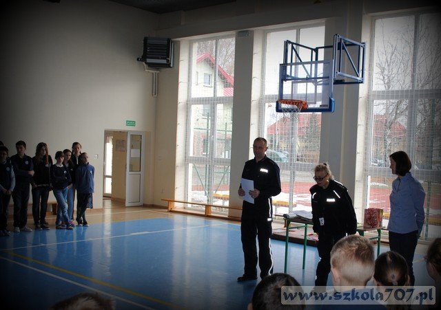 badz-bezpieczny-ucz-sie-od-policji-foto-56554