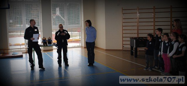 badz-bezpieczny-ucz-sie-od-policji-foto-56554