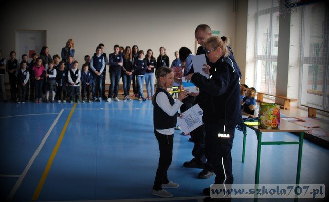 badz-bezpieczny-ucz-sie-od-policji-foto-56554