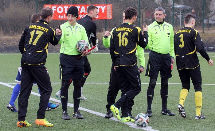 pojedynek-biaoniebieskich-dla-gornika-foto-56566