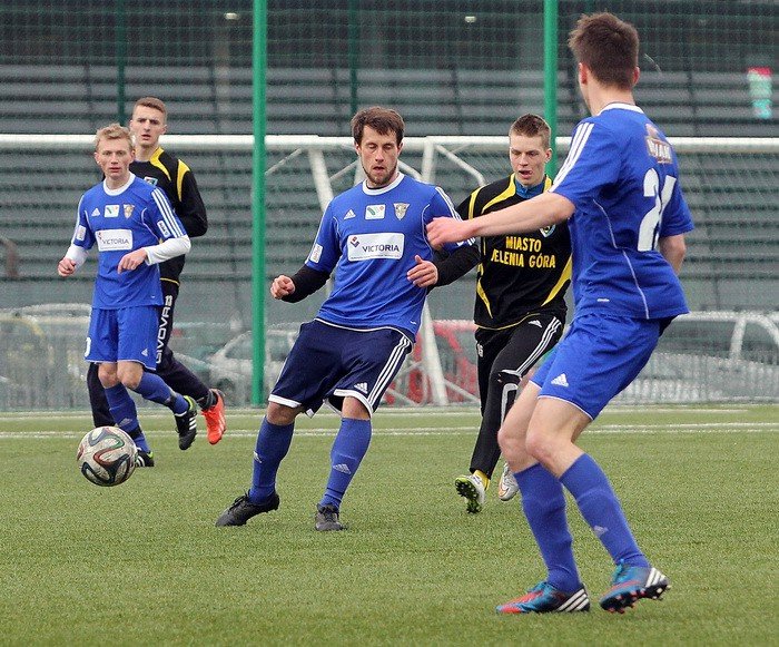 pojedynek-biaoniebieskich-dla-gornika-foto-56566
