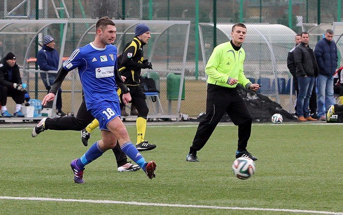 pojedynek-biaoniebieskich-dla-gornika-foto-56566