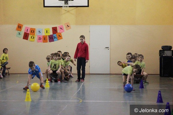 wiosenne-zabawy-przedszkolakow-w-siodemce-foto-56649