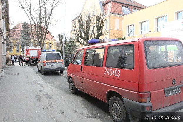 wyciek-gazu-w-szkole-ok-500-osob-ewakuowano-foto-56662