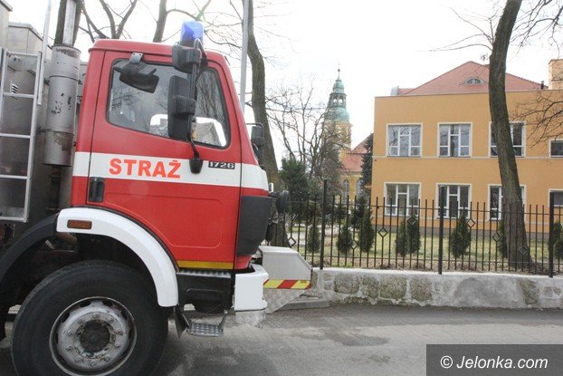 wyciek-gazu-w-szkole-ok-500-osob-ewakuowano-foto-56662