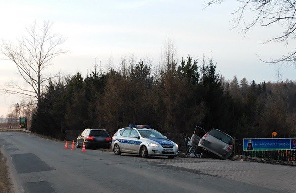 zderzenie-mercedesa-z-renault-w-sosnowce-aktualizacja-foto-56681