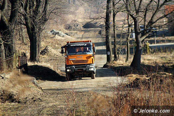 trwa-utwardzanie-drog-na-osiedlu-urocza-ii-foto-56749