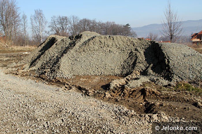 trwa-utwardzanie-drog-na-osiedlu-urocza-ii-foto-56749