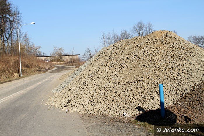 trwa-utwardzanie-drog-na-osiedlu-urocza-ii-foto-56749