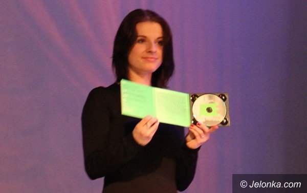 modziez-norwida-po-mistrzowsku-zagraa-w-starym-kinie-foto-56808