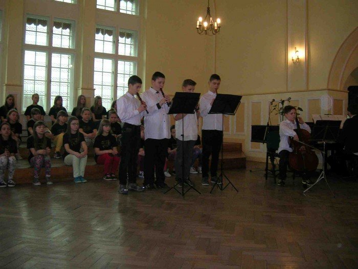 w-dwojce-wiele-sie-dzieje-kazdy-mog-to-zobaczyc-foto-56821