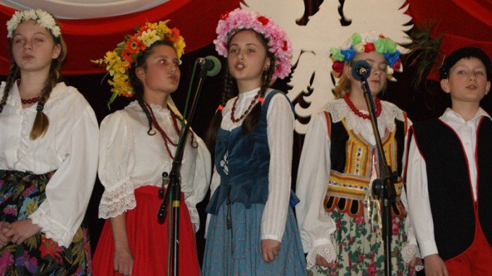 patriotycznie-w-modziezowym-domu-kultury-foto-56849