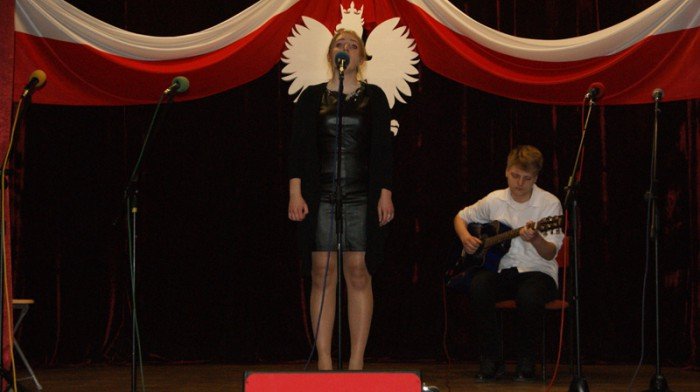 patriotycznie-w-modziezowym-domu-kultury-foto-56849