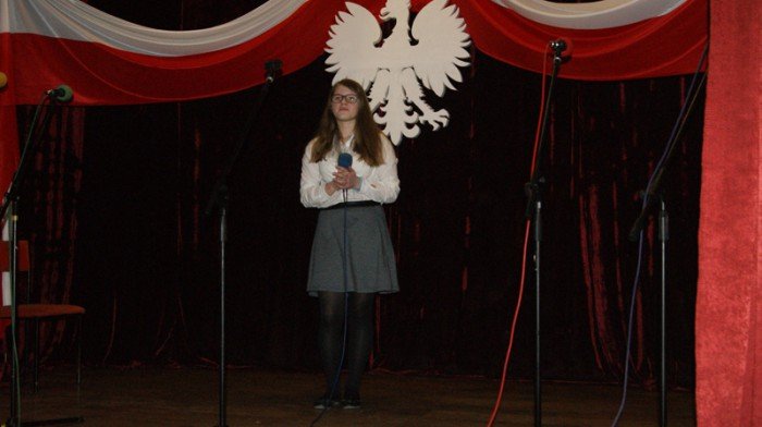 patriotycznie-w-modziezowym-domu-kultury-foto-56849