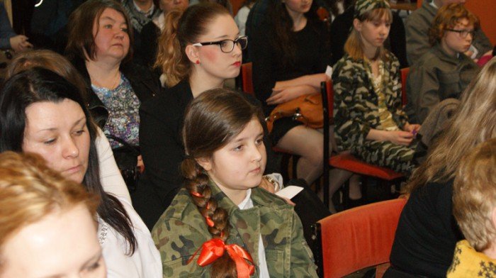 patriotycznie-w-modziezowym-domu-kultury-foto-56849