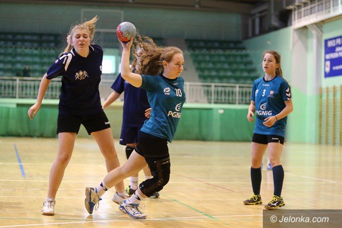 kpr-udzieli-lekcji-handballu-ekipie-z-oawy-foto-56946