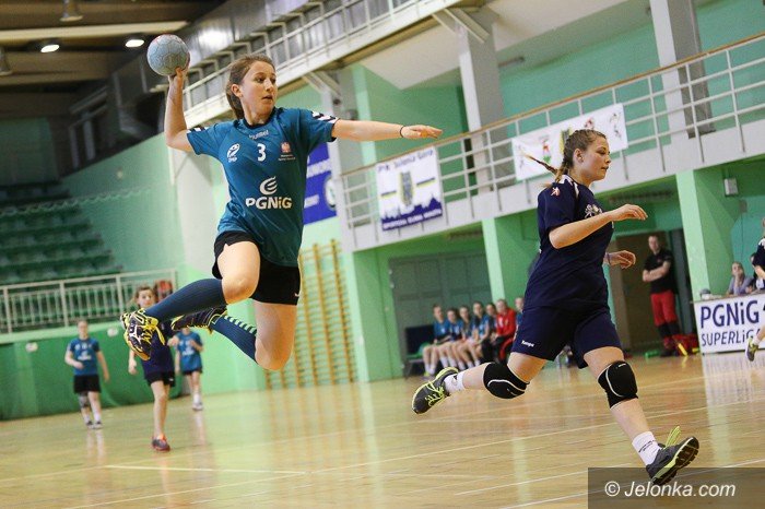 kpr-udzieli-lekcji-handballu-ekipie-z-oawy-foto-56946