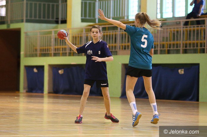 kpr-udzieli-lekcji-handballu-ekipie-z-oawy-foto-56946