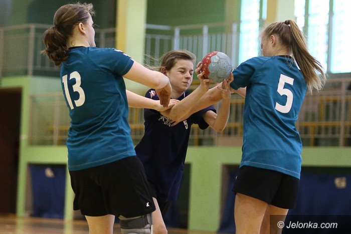 kpr-udzieli-lekcji-handballu-ekipie-z-oawy-foto-56946