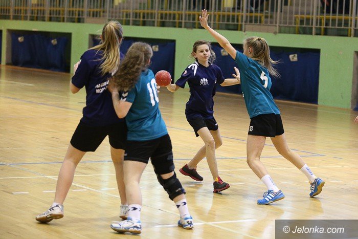 kpr-udzieli-lekcji-handballu-ekipie-z-oawy-foto-56946