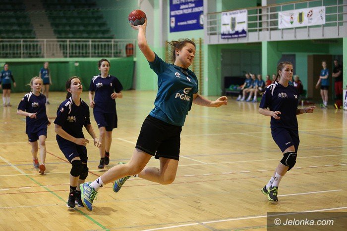 kpr-udzieli-lekcji-handballu-ekipie-z-oawy-foto-56946